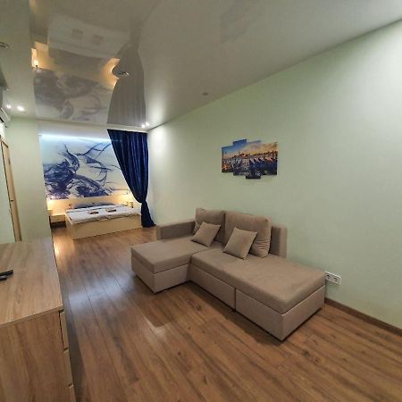 Avalon На Чорновола Apartman Lviv Kültér fotó