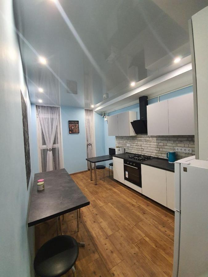 Avalon На Чорновола Apartman Lviv Kültér fotó