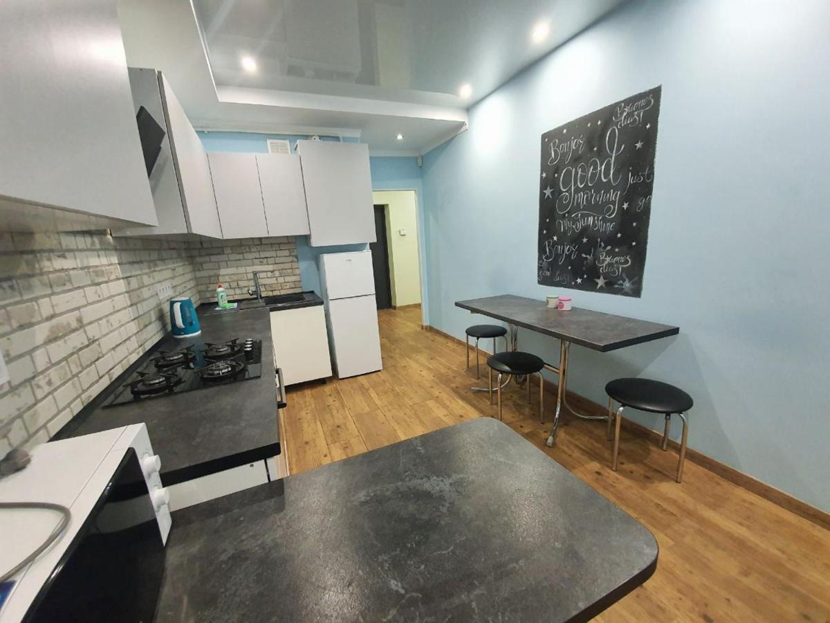 Avalon На Чорновола Apartman Lviv Kültér fotó