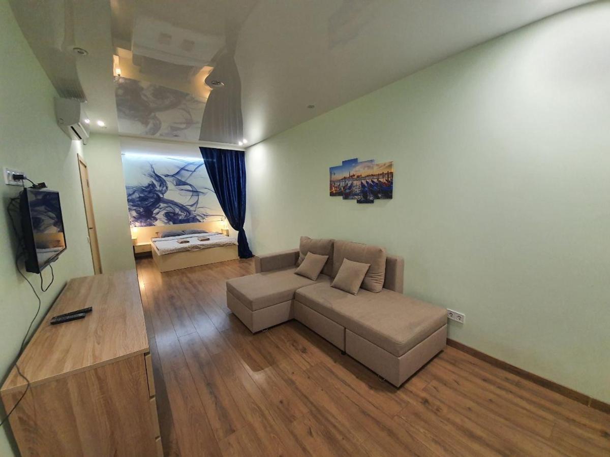 Avalon На Чорновола Apartman Lviv Kültér fotó
