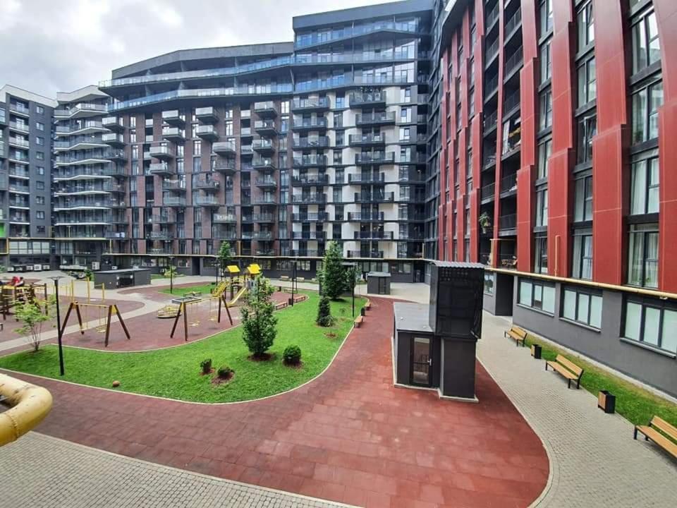 Avalon На Чорновола Apartman Lviv Kültér fotó